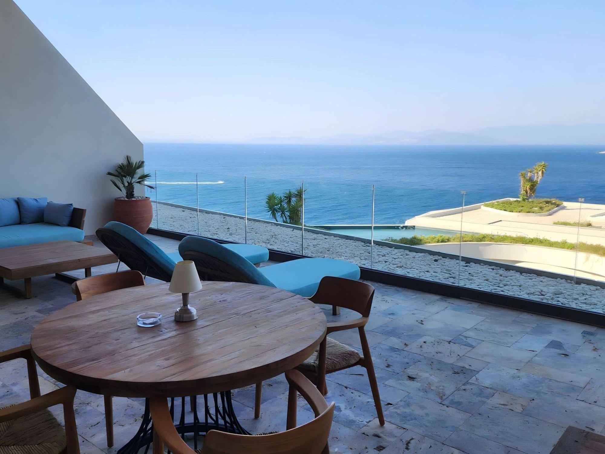 Swissotel Living Otel 5*